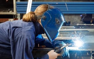 businesses-‘on-stand-by-to-switch-off’-in-fallout-from-gas-crisis-gripping-australia’s-east