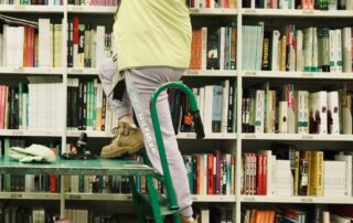 what-the-collapse-of-a-major-book-retailer-tells-us-about-the-state-of-australian-publishing