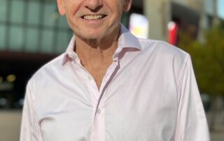 veteran-sports-commentator-bruce-mcavaney-picks-up-mic-for-paris-olympics