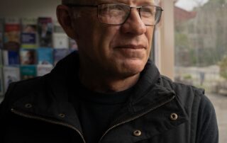 loneliness-project-builds-connections-using-cafe-catch-ups,-board-games-and-podcasts