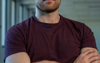 blind-runner-travels-across-australia-raising-money-for-men’s-counselling-service