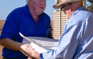 publican-turned-postie-a-lifeline-for-outback-stations-and-stranded-tourists