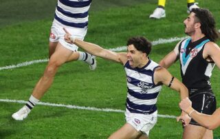 power-failure-‘not-easy-to-explain’-for-hinkley-as-sensational-cats-advance-to-prelim-in-style