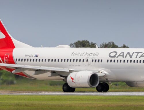 Qantas engineers warn of travel delays as they walk off the job across the country