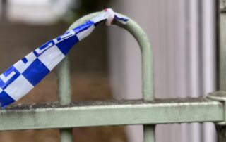 homicide-squad-called-after-man-found-dead,-paramedic-asssaulted-in-melbourne’s-east