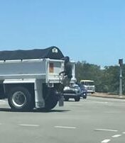 man-filmed-hanging-from-truck-during-queensland-police-chase-in-custody